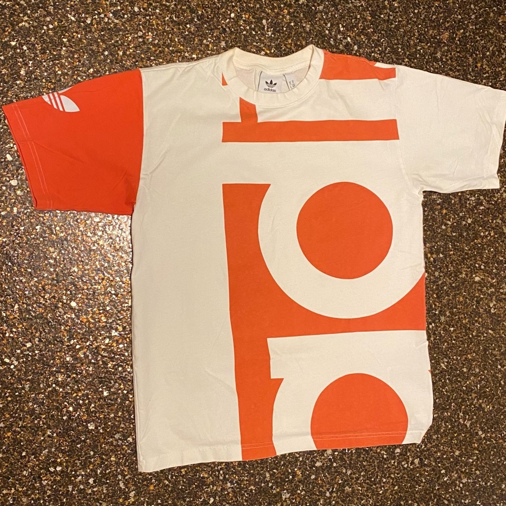 Adidas mens T-shirt M